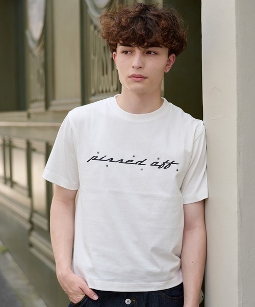 kutir / ASSORTED STUDS DESIGN TEE