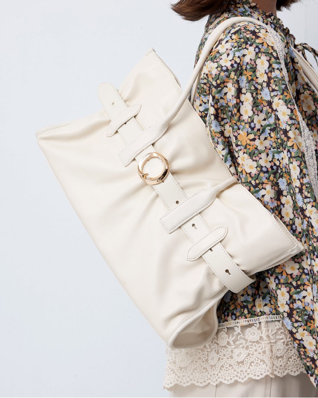 LUNA 飾帶手挽袋