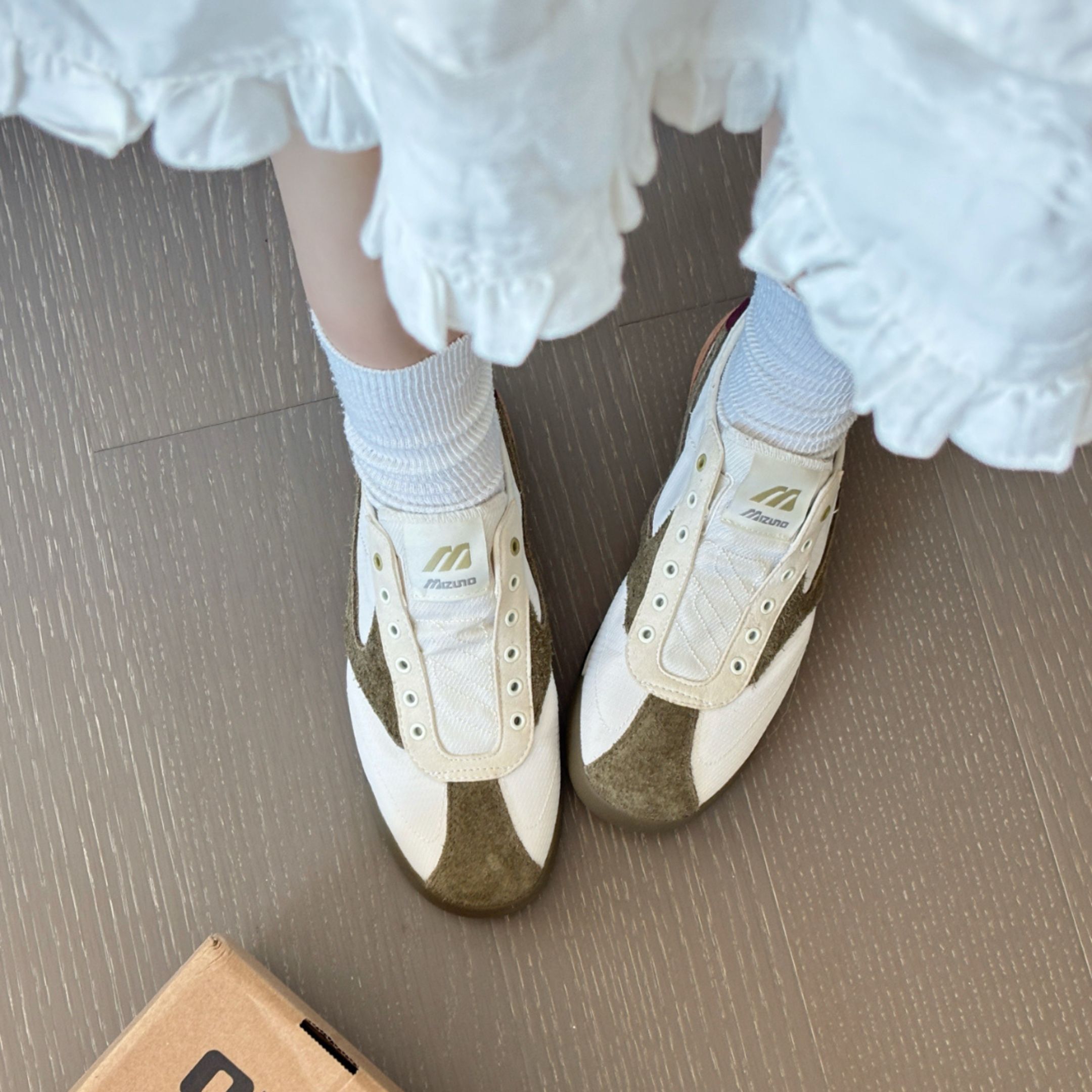 NICEDAY 代購 Mizuno LG 60S SLIPON 米白 橄欖綠 做舊 美津濃 復古 麂皮 D1GH240211