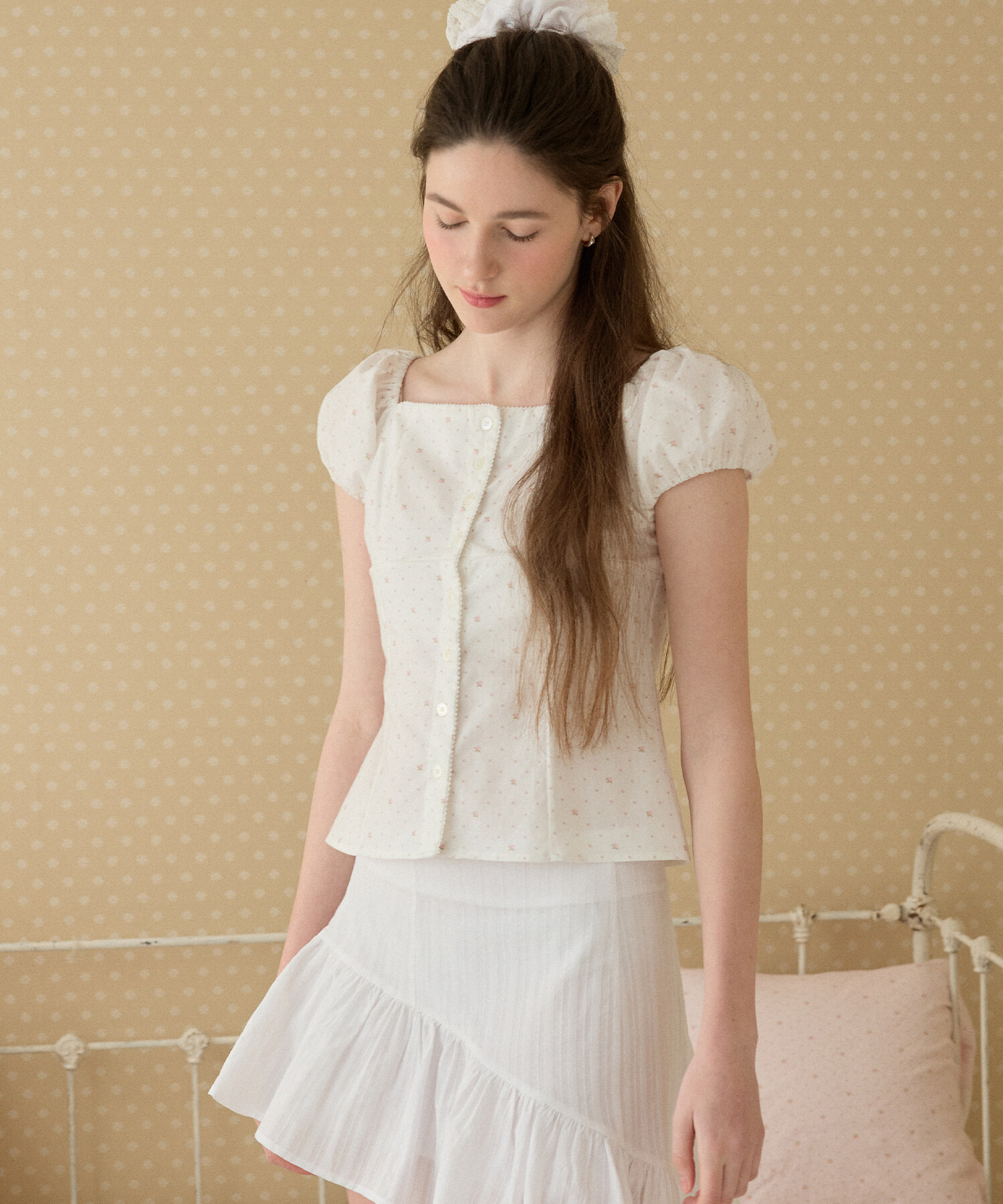 LETTER FROM MOON - Rosy Lace Blouse *IVORY*
