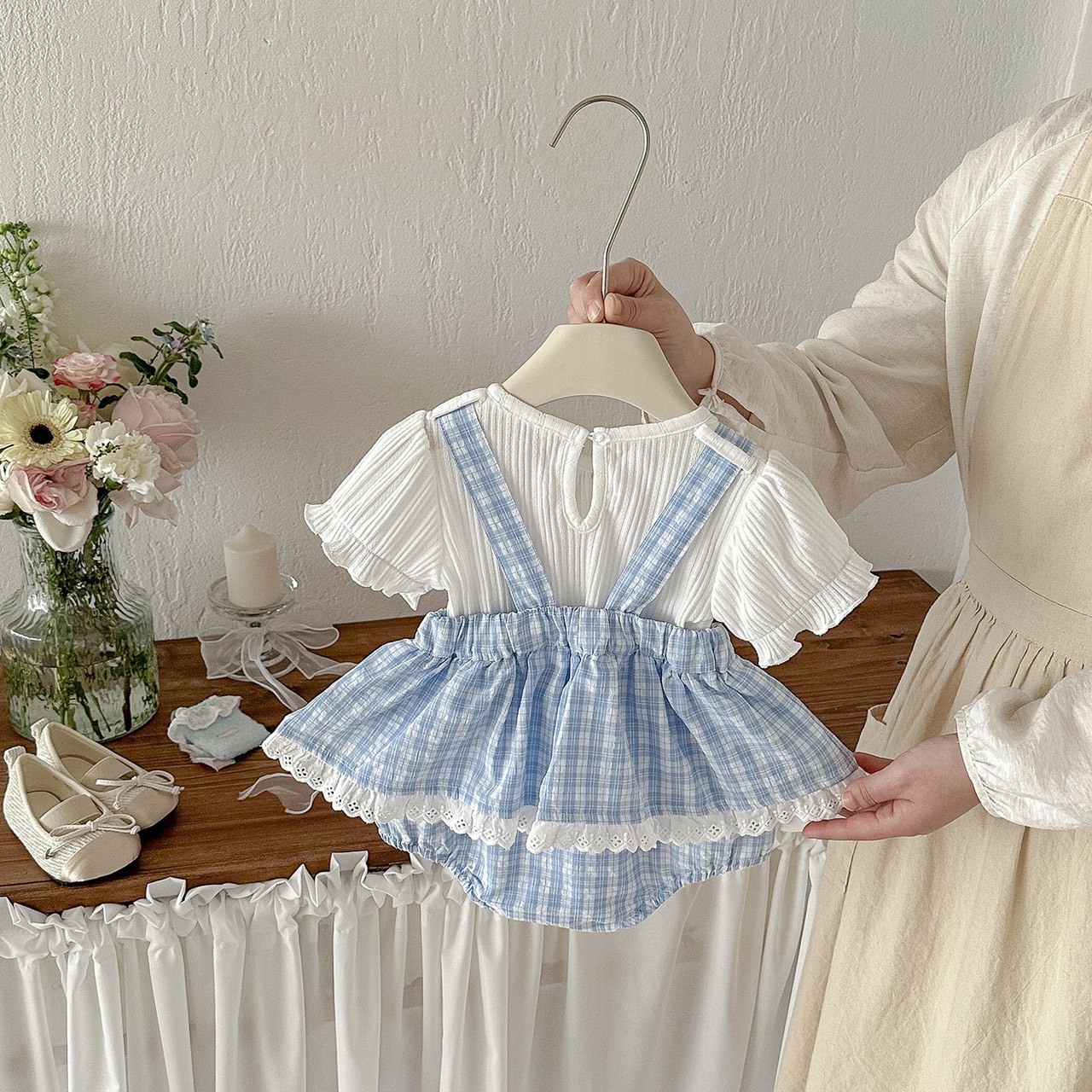 藍格紋兩件式吊帶套裝
