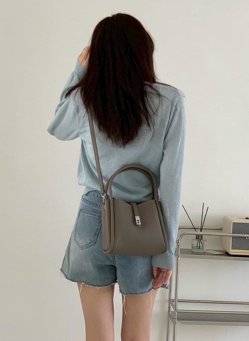 銀釦環方形水桶包