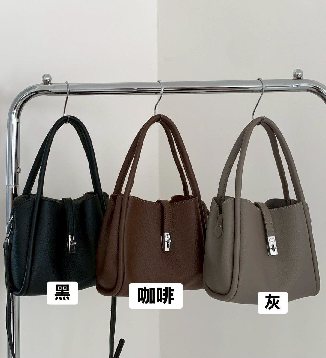 銀釦環方形水桶包