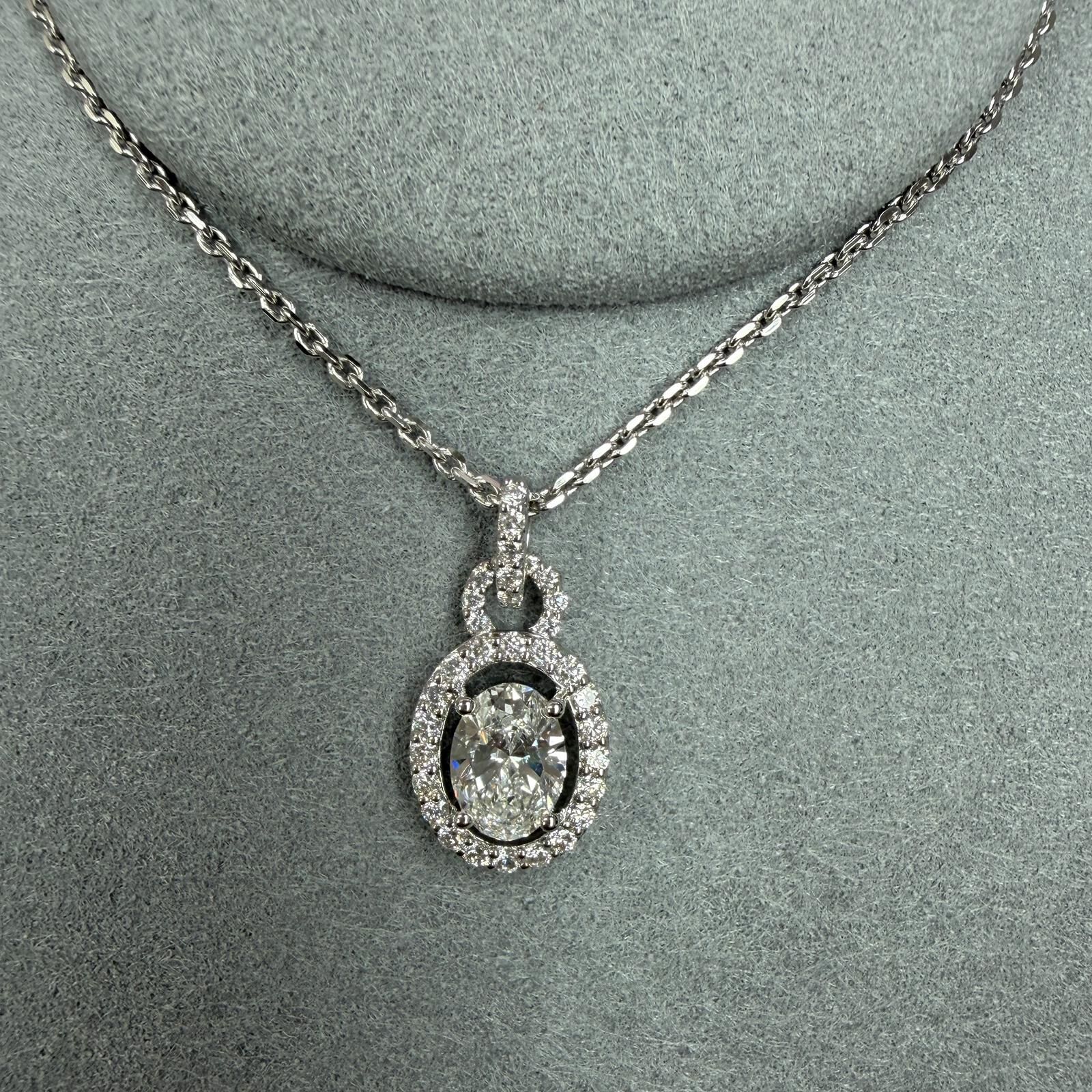 VX316 B92 P3982 ~1ct Lab Diamond Oval Pendant in 9K white gold with a free silver 925 necklace 16+2inch