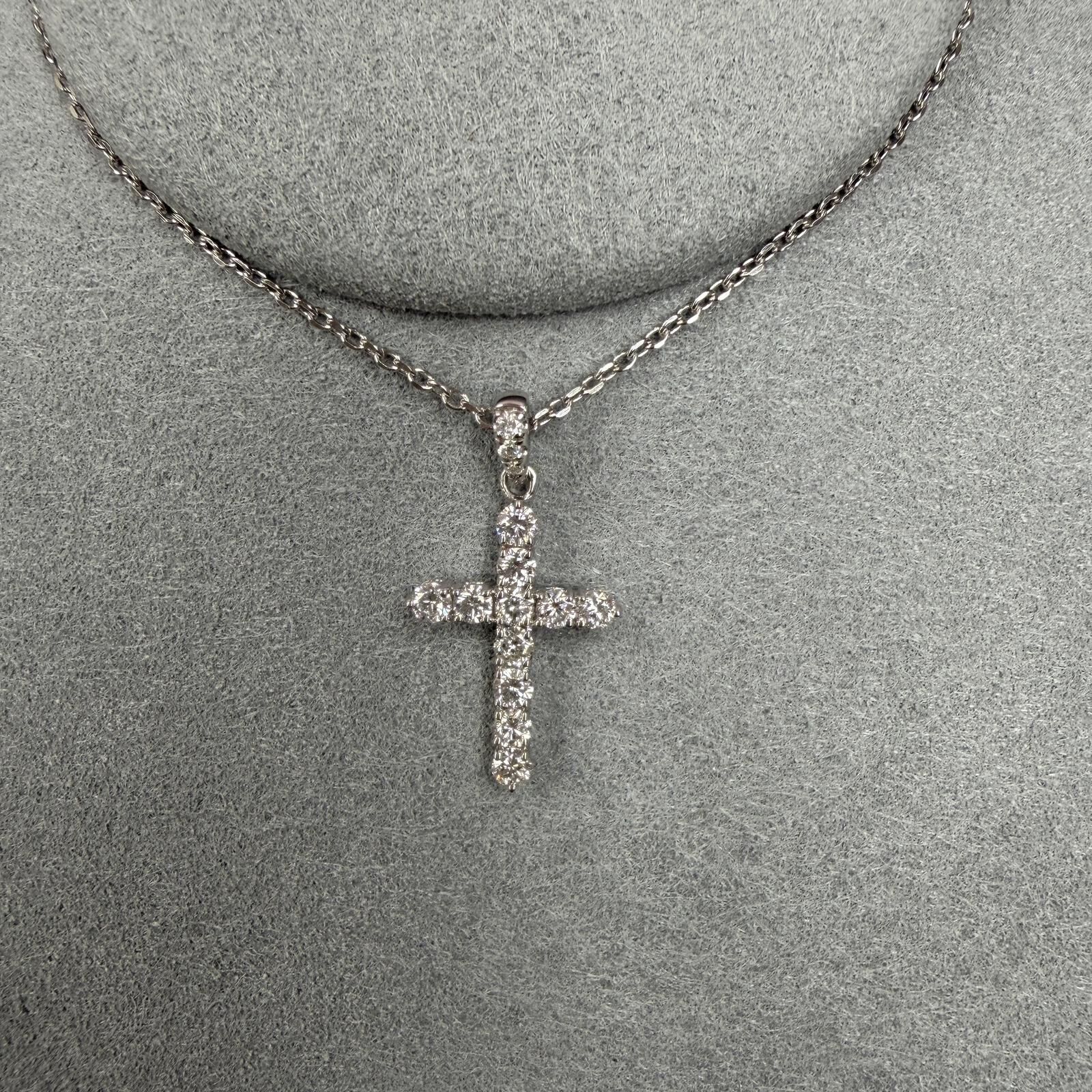 VX309 B85 P3496 ~0.4ct Lab Diamond Cross Pendant in 9K white gold with a free silver 925 necklace16+2inch