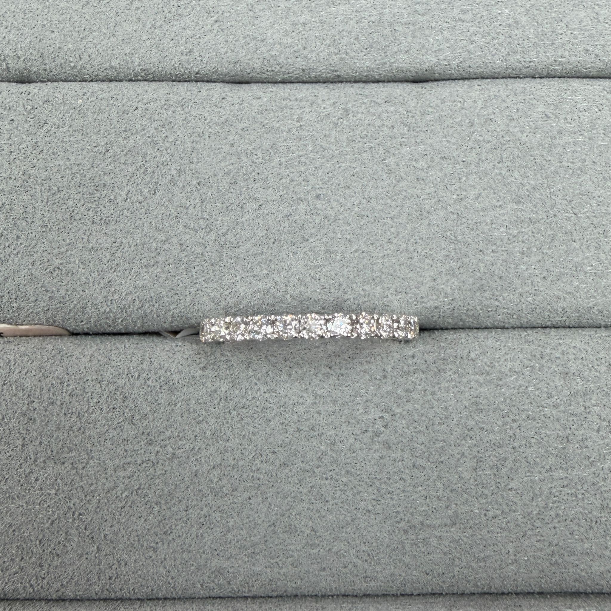 VX251 27B R5203 (2mm) 18K white gold 0.5 Carat Lab Diamond Band Ring D-F colour VS+ clarity