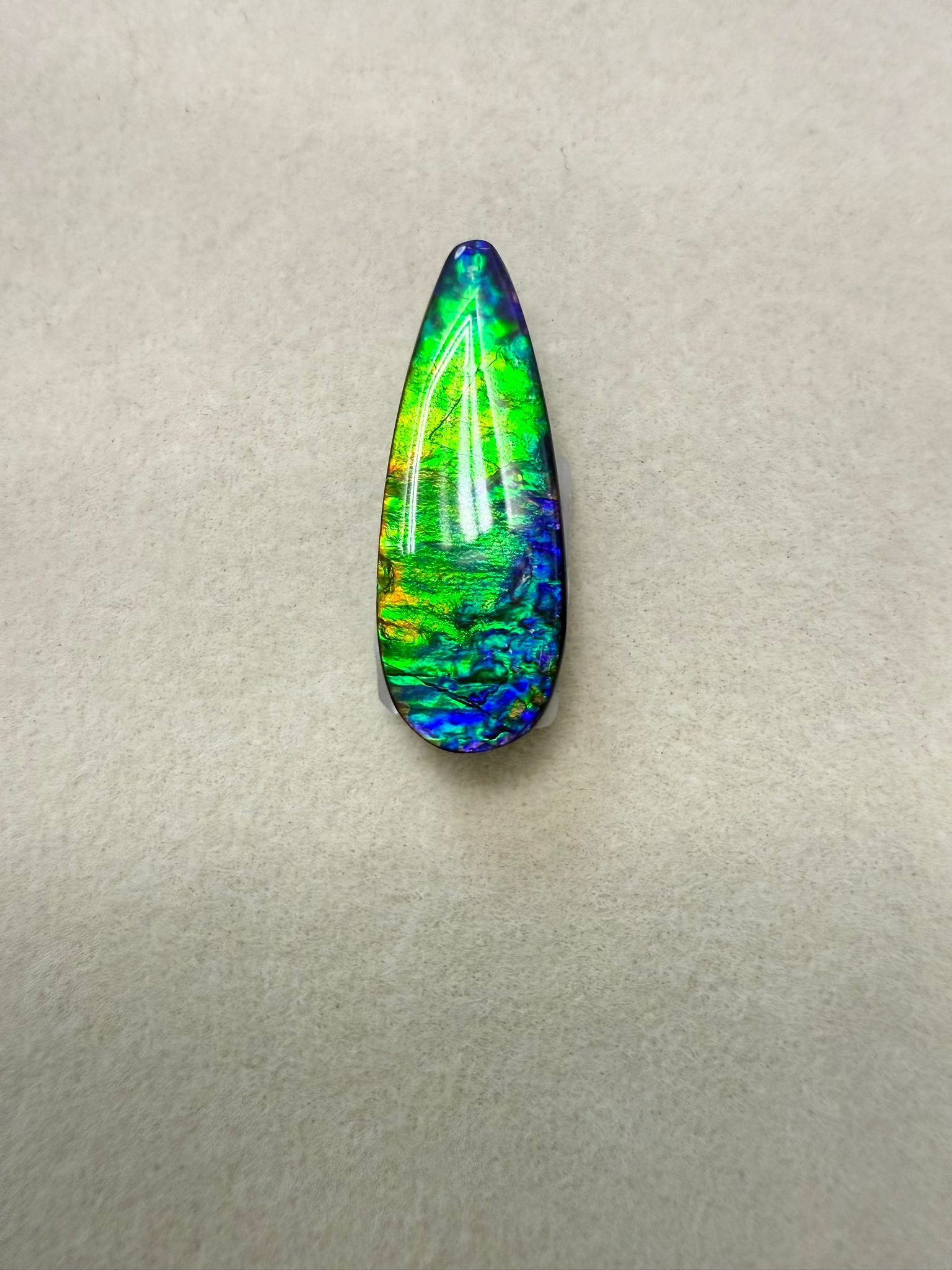 VX089 A54 斑彩裸石(需另外加購鑲工) 9x23mm