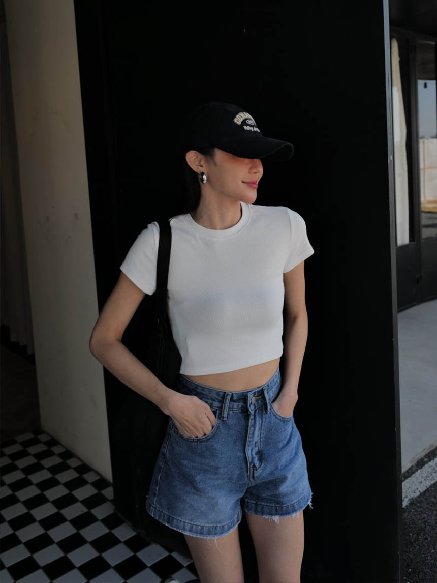 螺紋彈力素面短版上衣*4色