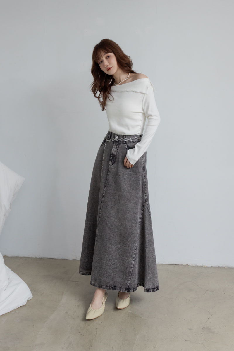 側褶斜肩坑條美型上衣