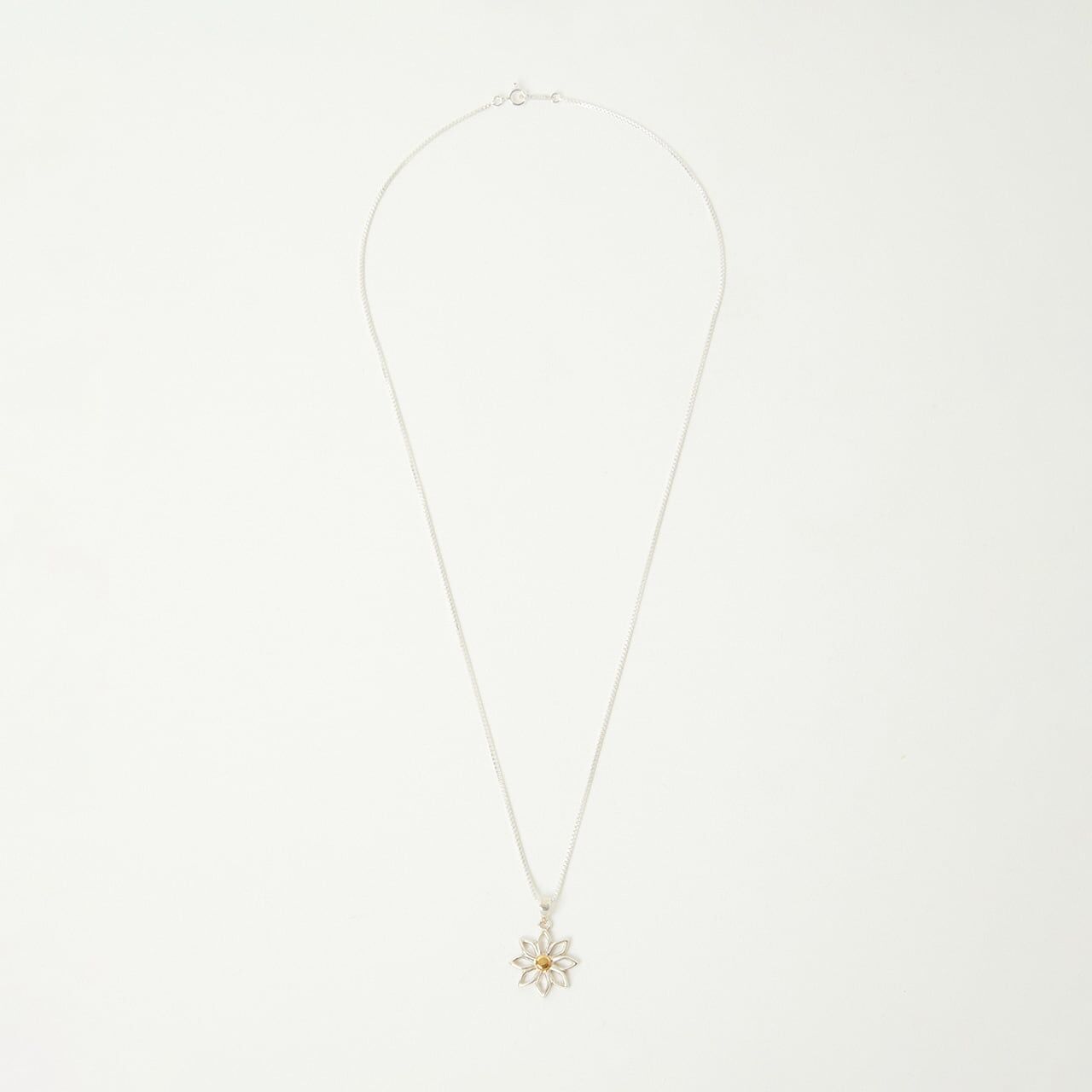 NICK GEAR - Flower Necklace
