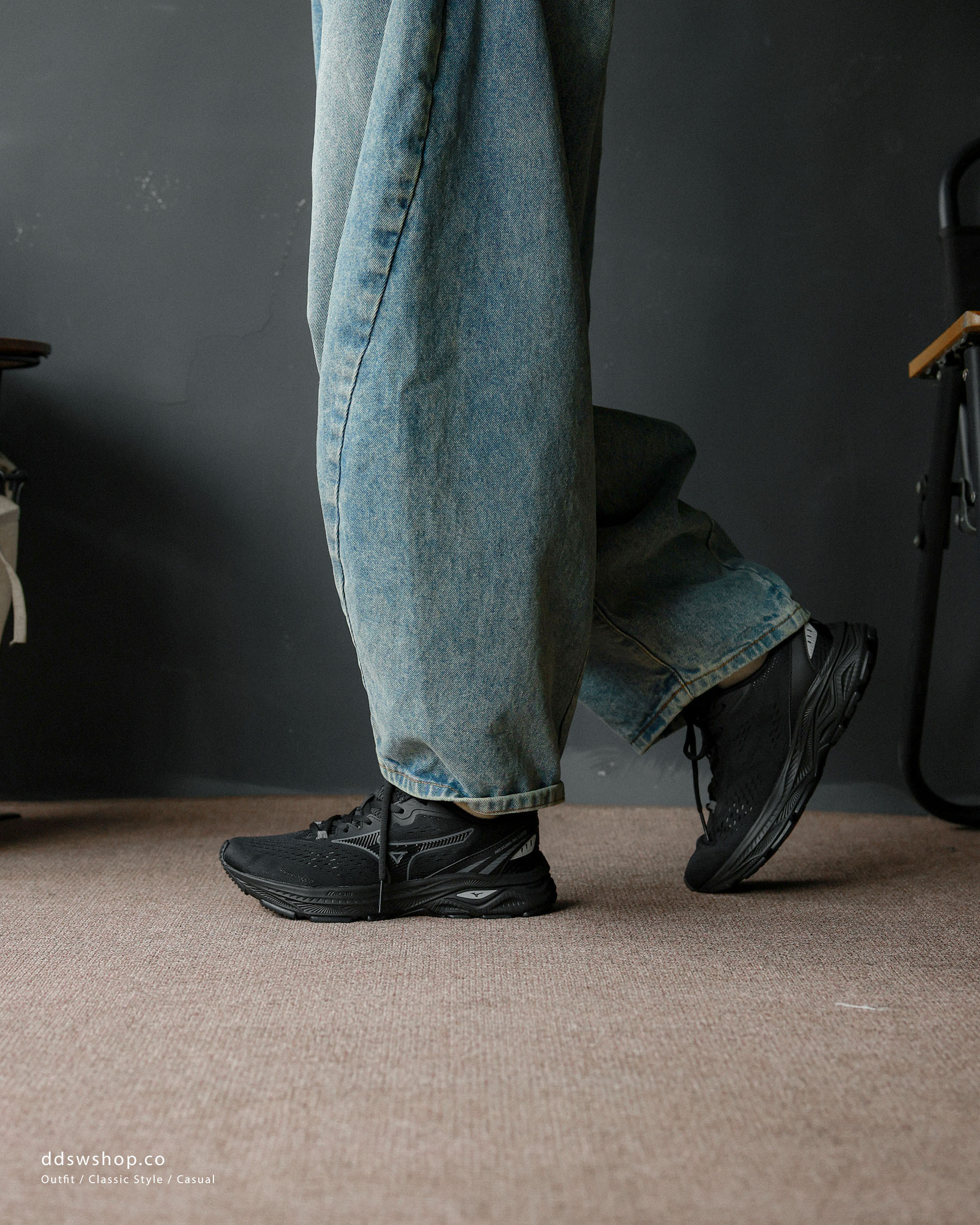 "代購" MIZUNO RC LITE 美津濃 透氣 輕彈 高效緩震 機能鞋 黑色 男女鞋 D1GH263001