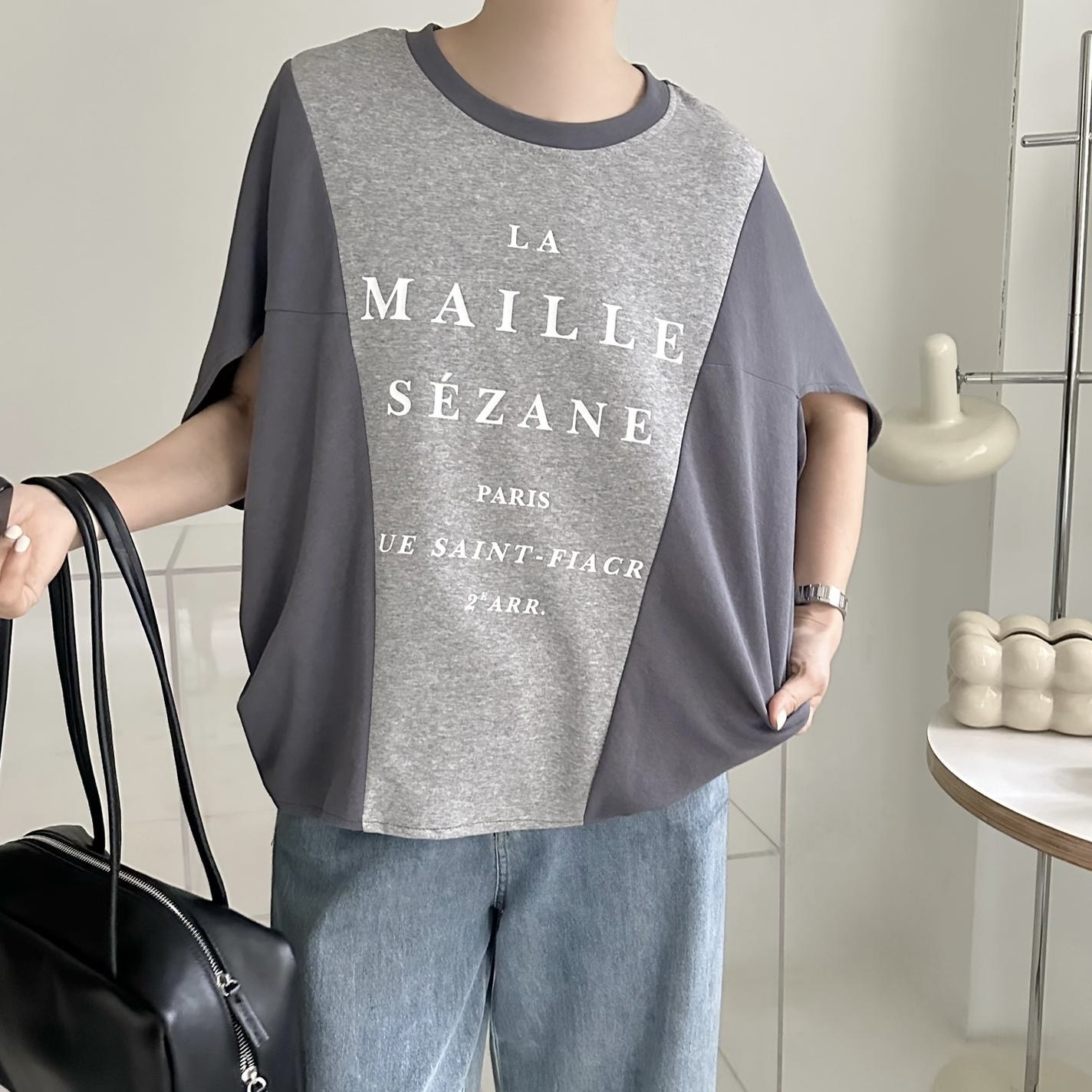 【BONNIE】拼色印字蝙蝠袖TOP (R34-R35)