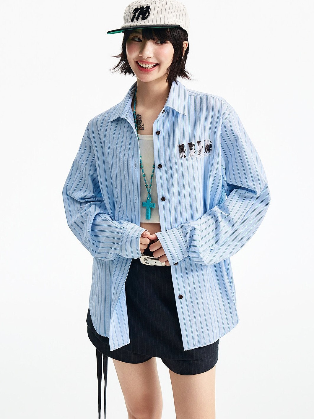 MEDM 豹紋貼皮Logo 背後塗鴉貼布 休閒寬鬆 條紋襯衫