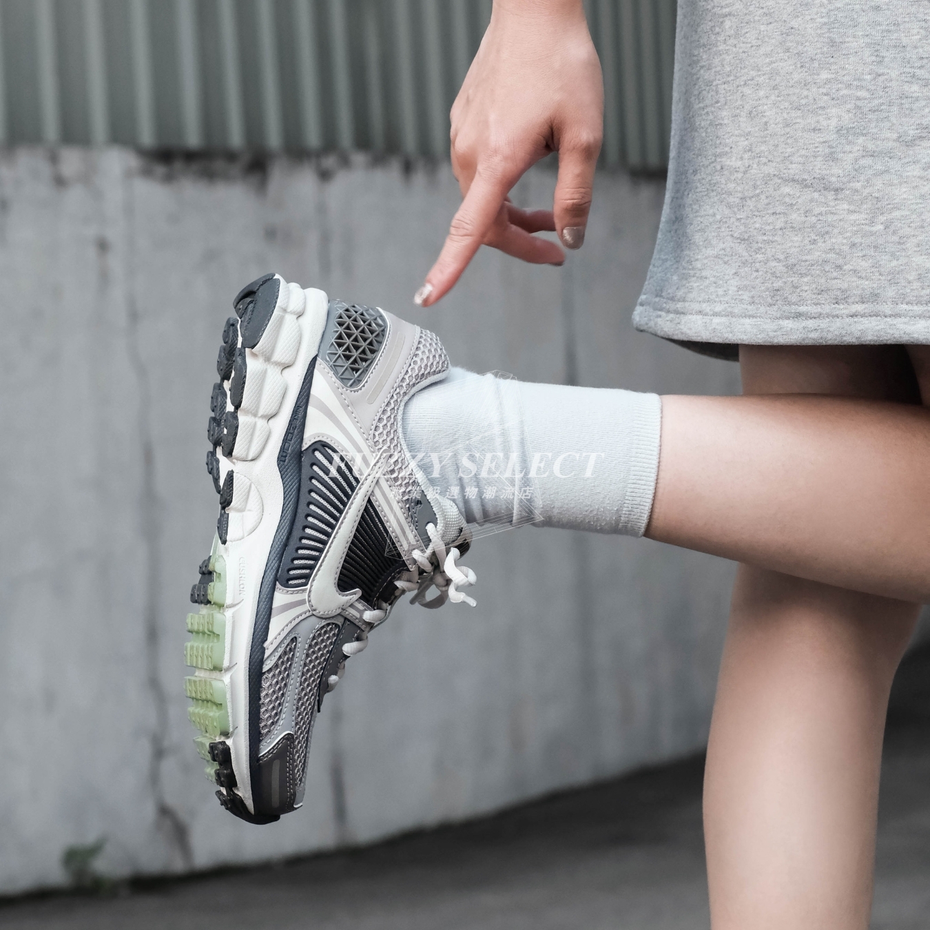 【逢甲FUZZY】Nike Zoom Vomero 5 "Cobblestone" 灰黑 FB8825-001