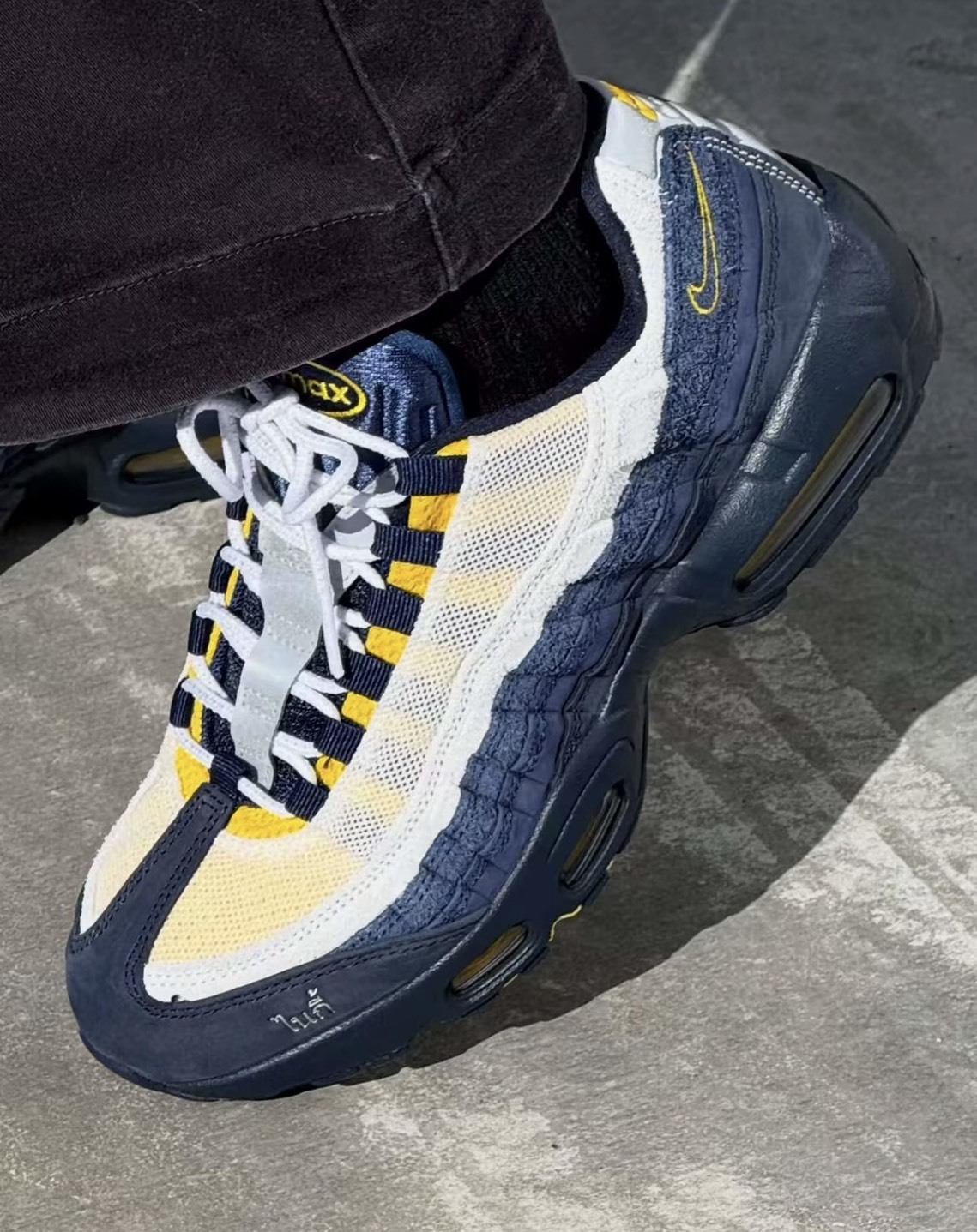 <快速出貨> Eric Koston x Nike SB x Air Max 95 "Obsidian Speed Yellow" 藍白黃 SB聯名