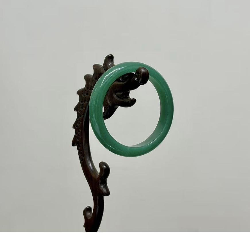 （6711）獨龍玉平安鐲（純綠）寬8-16MM 厚7-10MM