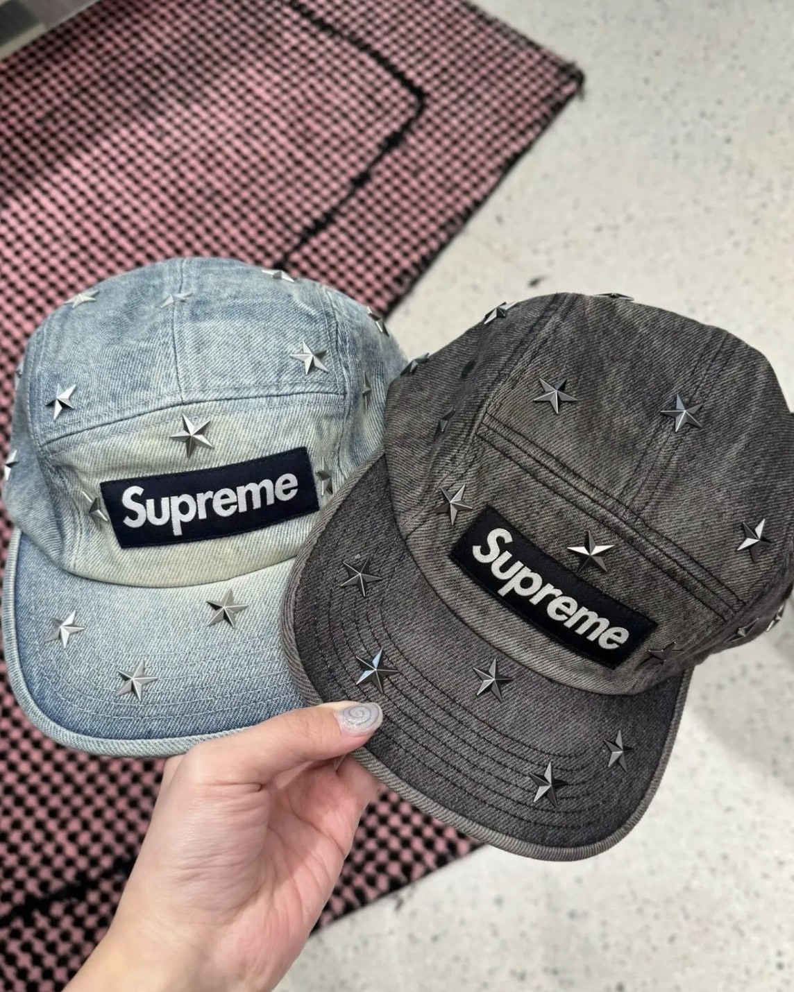 【逢甲 FUZZY】Supreme 26SS Stars Studded Denim Camp Cap 丹寧 五分割帽 星星鉚釘