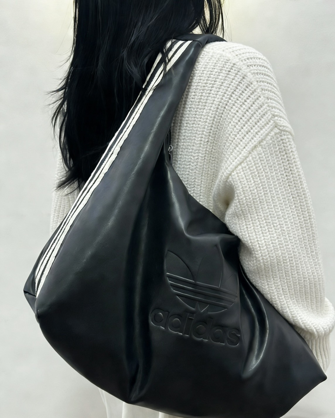 Adidas Originals 皮革 大容量 單肩 雲朵包 黑