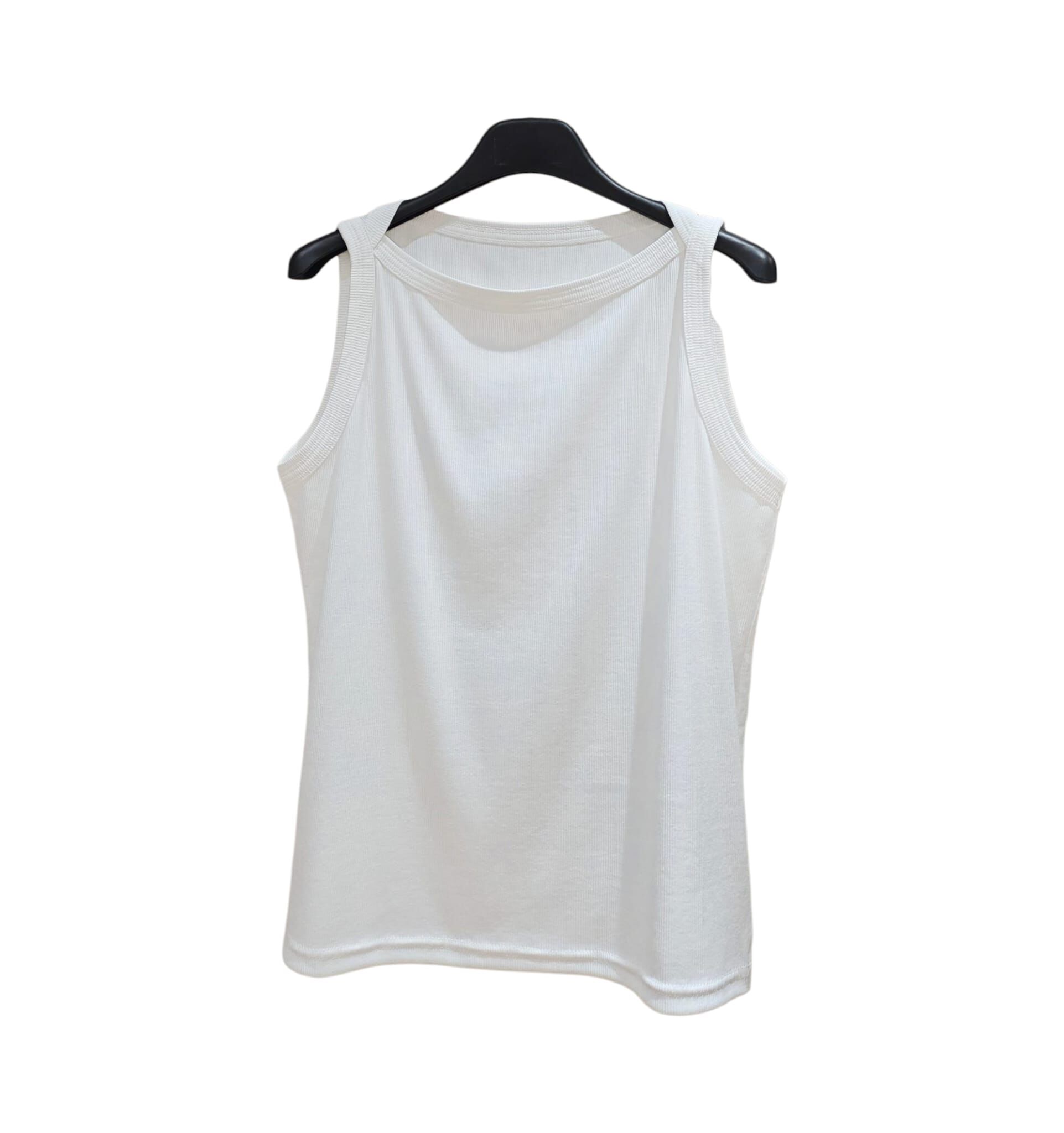 A9 #23370 益力多形坑紋背心 - 白色