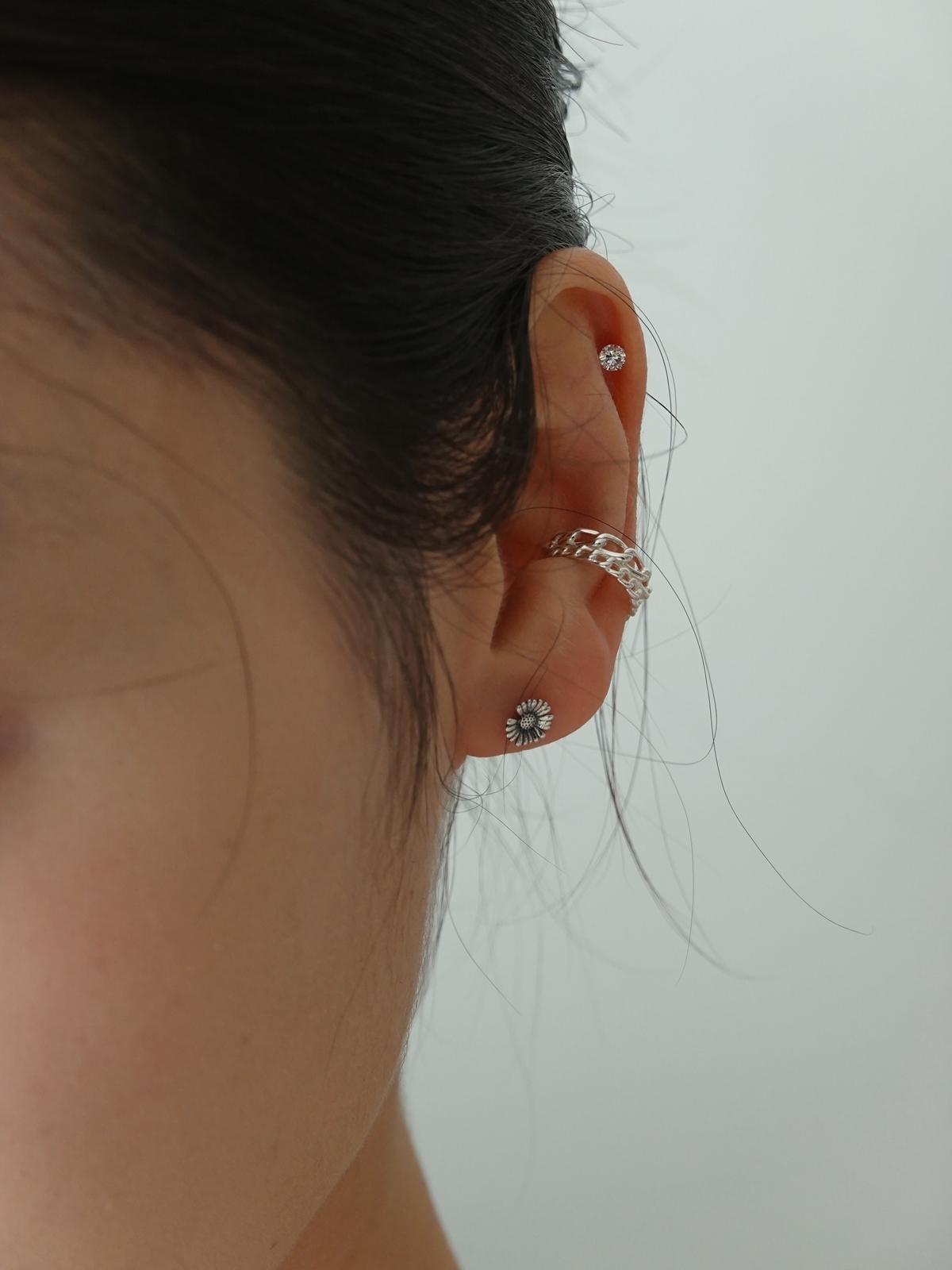 層 (ear-cuff)