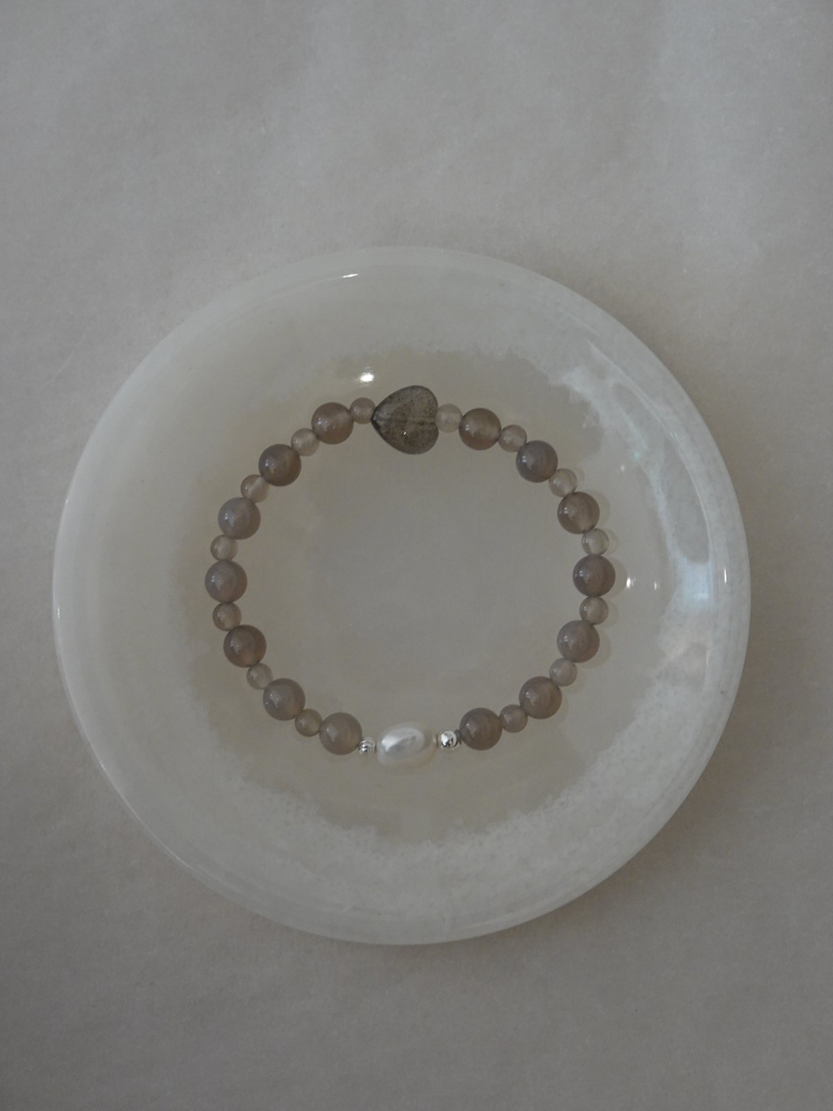 ZHU - 砂月 Sand Moon