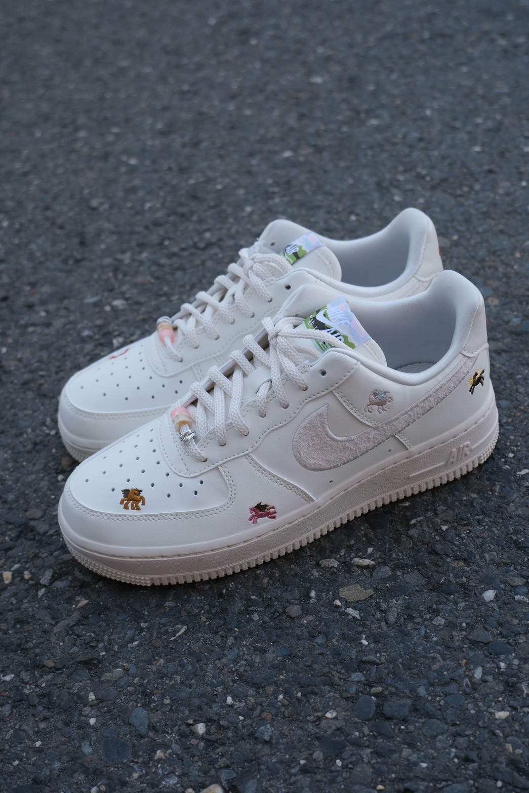 Nike Air Force 1 07 馬年限定 飛馬刺繡 CNY限定 IQ1143-100