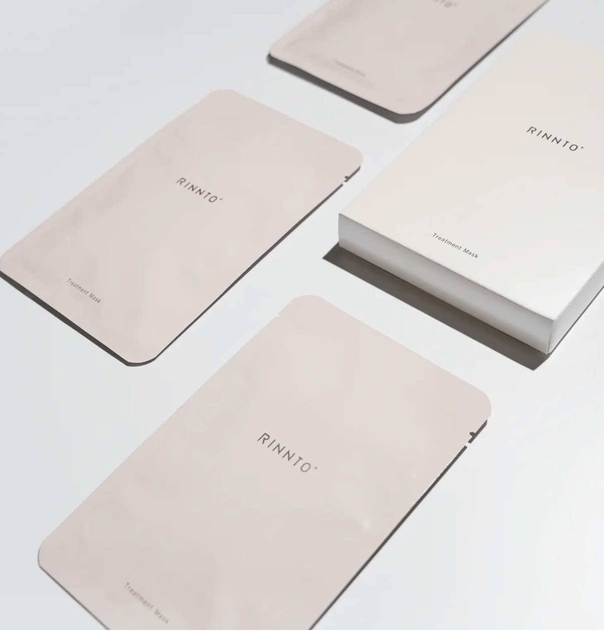 Rinnto+ 富勒烯抗老修護面膜(一盒4片)