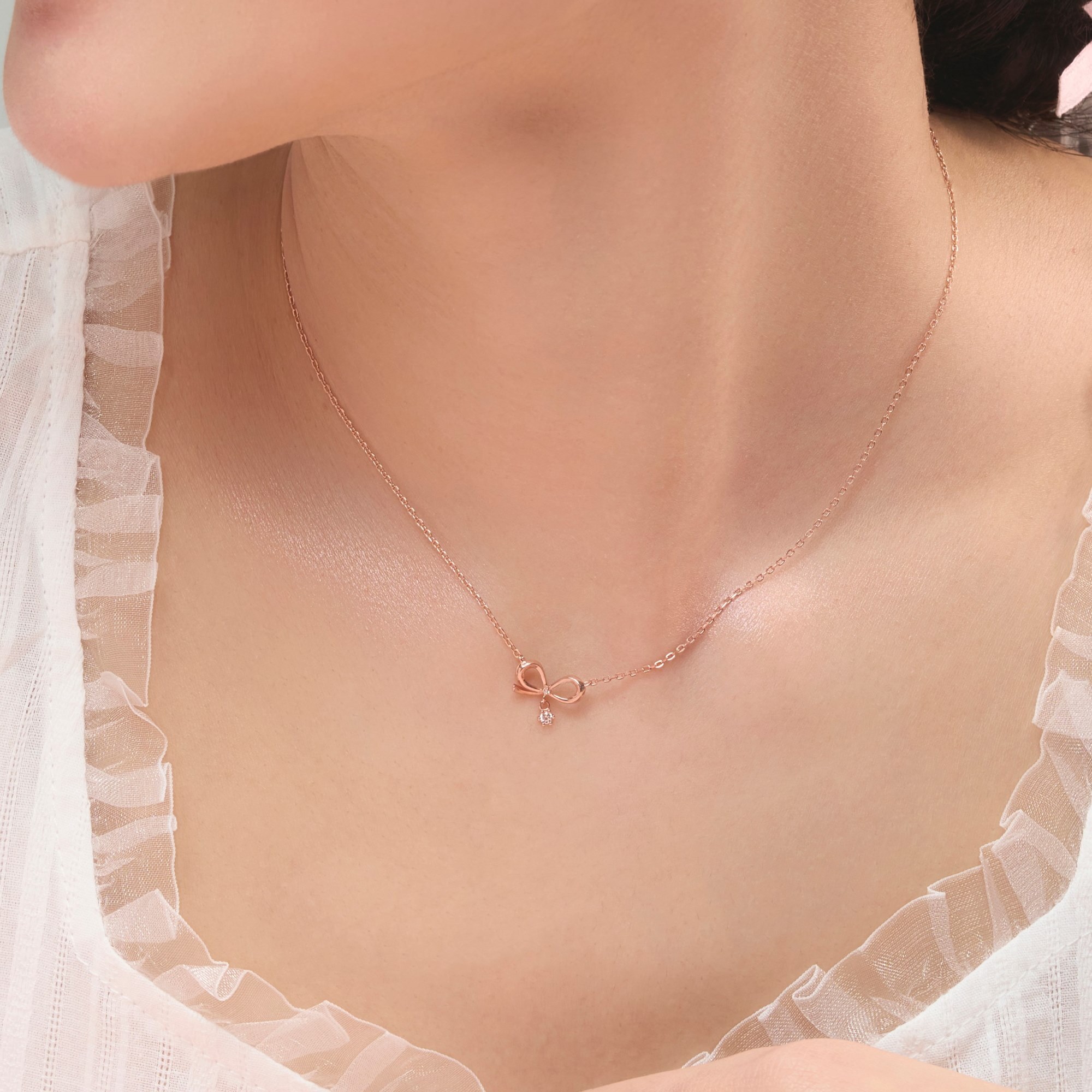 蝴蝶結造型的純銀項鍊，甜美風格的925純銀輕珠寶