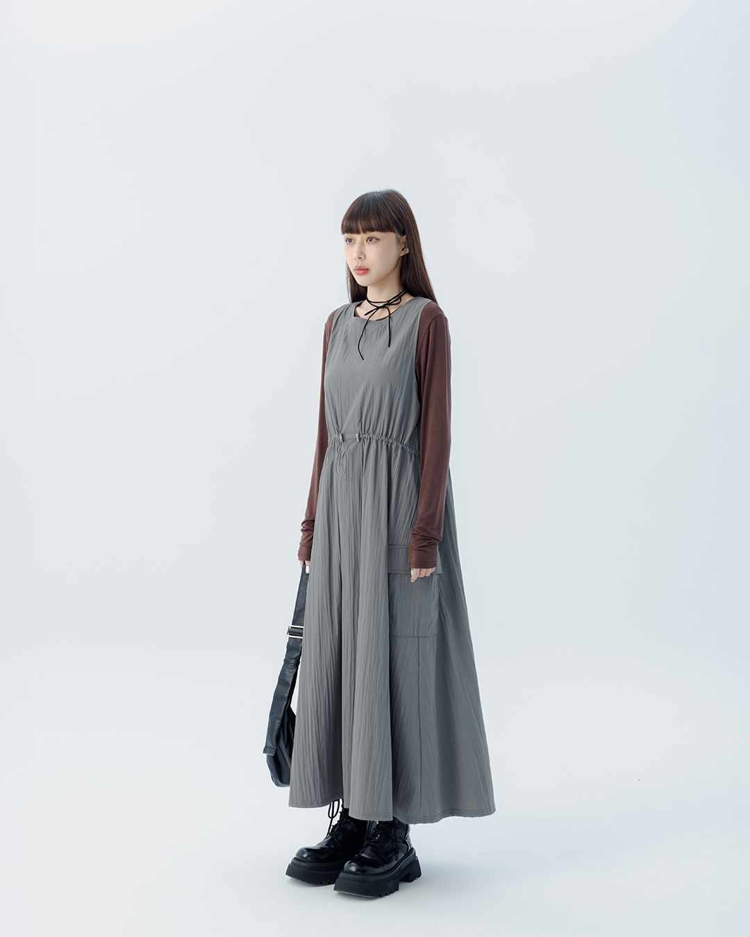 Sleeveless workwear long dress with drawstring design, available in two colors.【01087133】in stock+pre-order