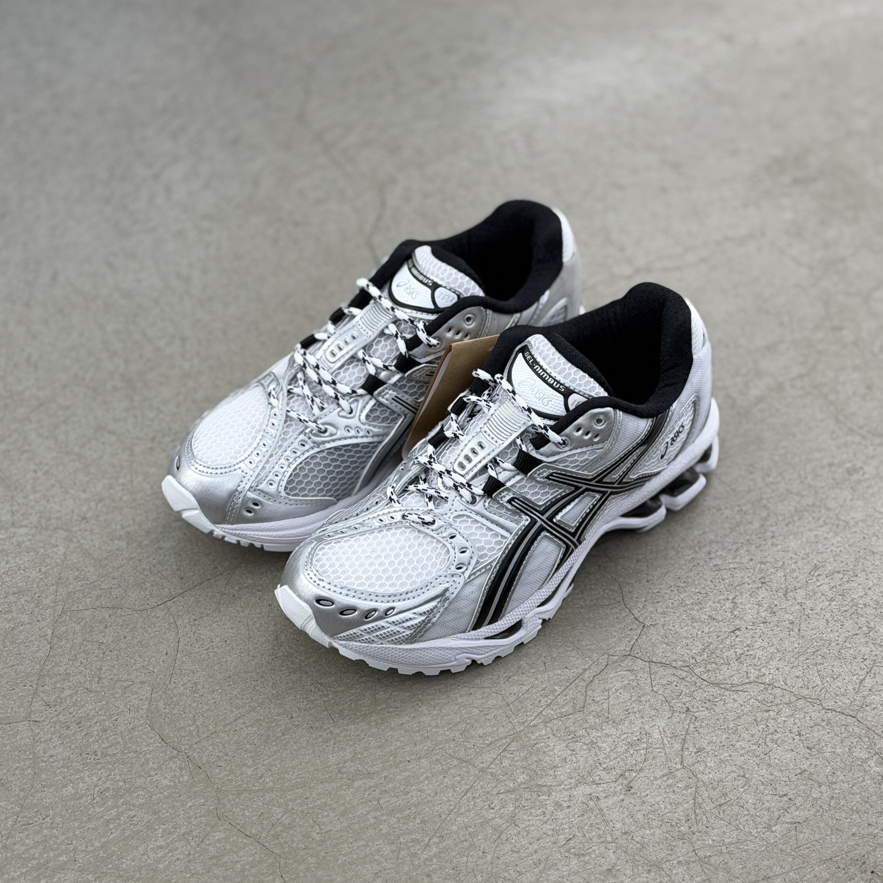 Asics Gel-Nimbus 10.1 White Grey l 1203A780-101