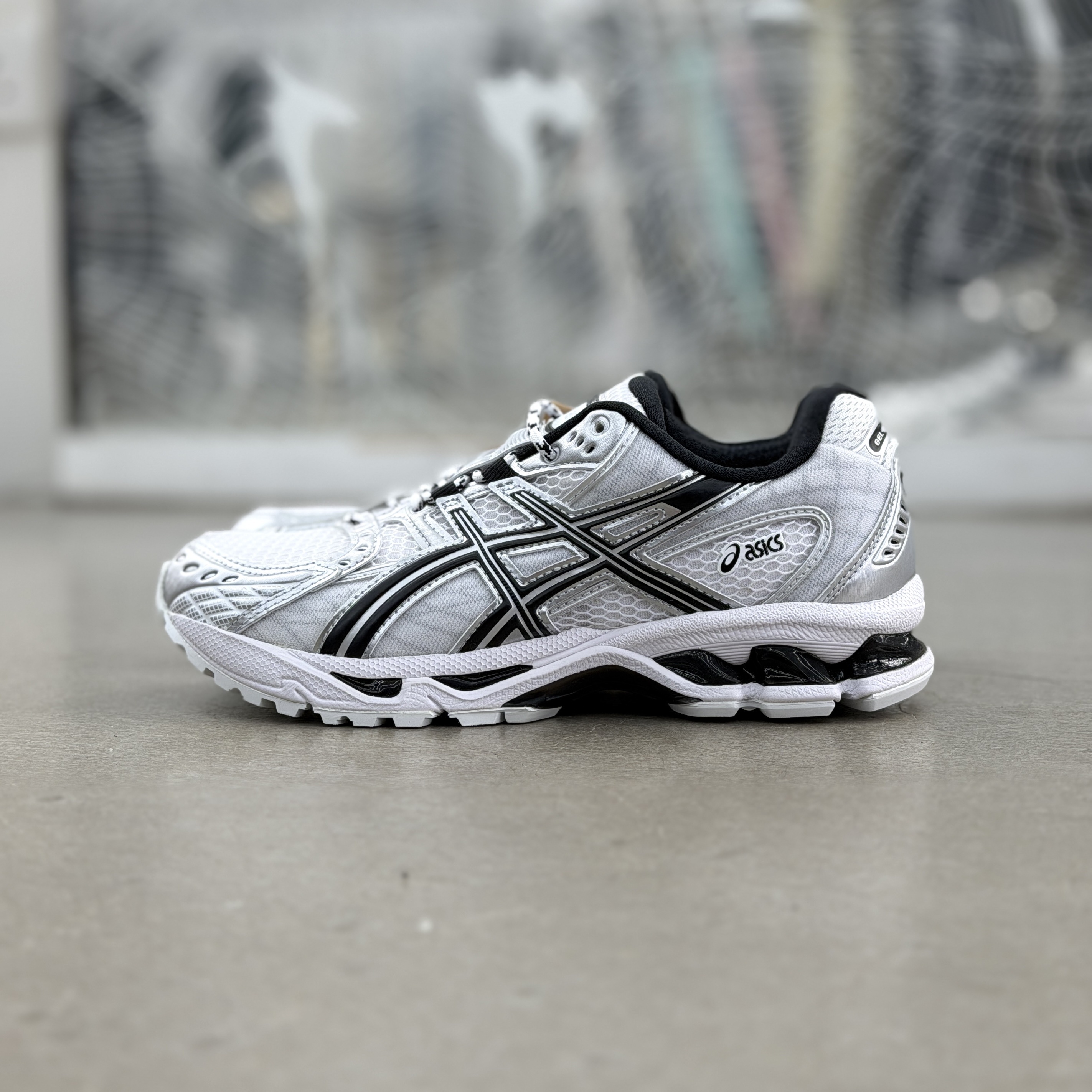 Asics Gel-Nimbus 10.1 White Grey l 1203A780-101