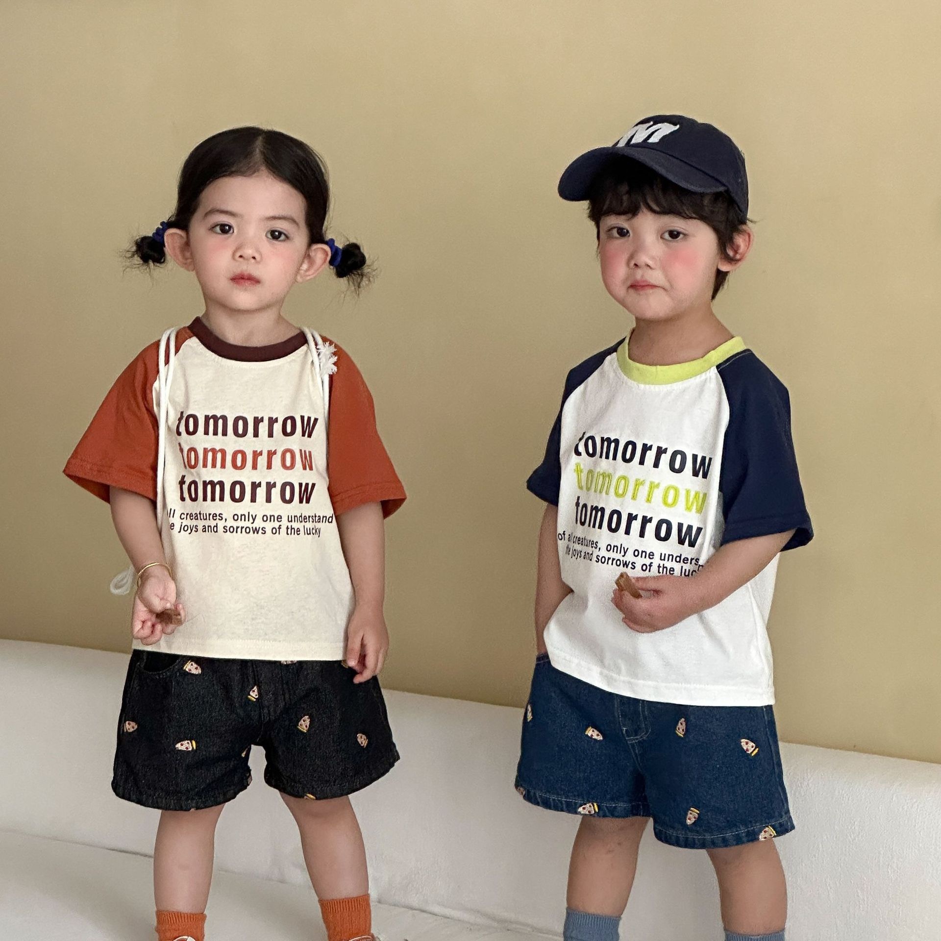 兄弟姐妹一起穿_Tomorrow拼袖上衣