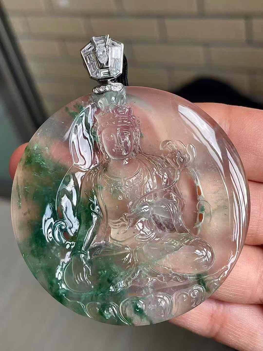 295556 翡翠玻璃種飄花自在觀音吊墜