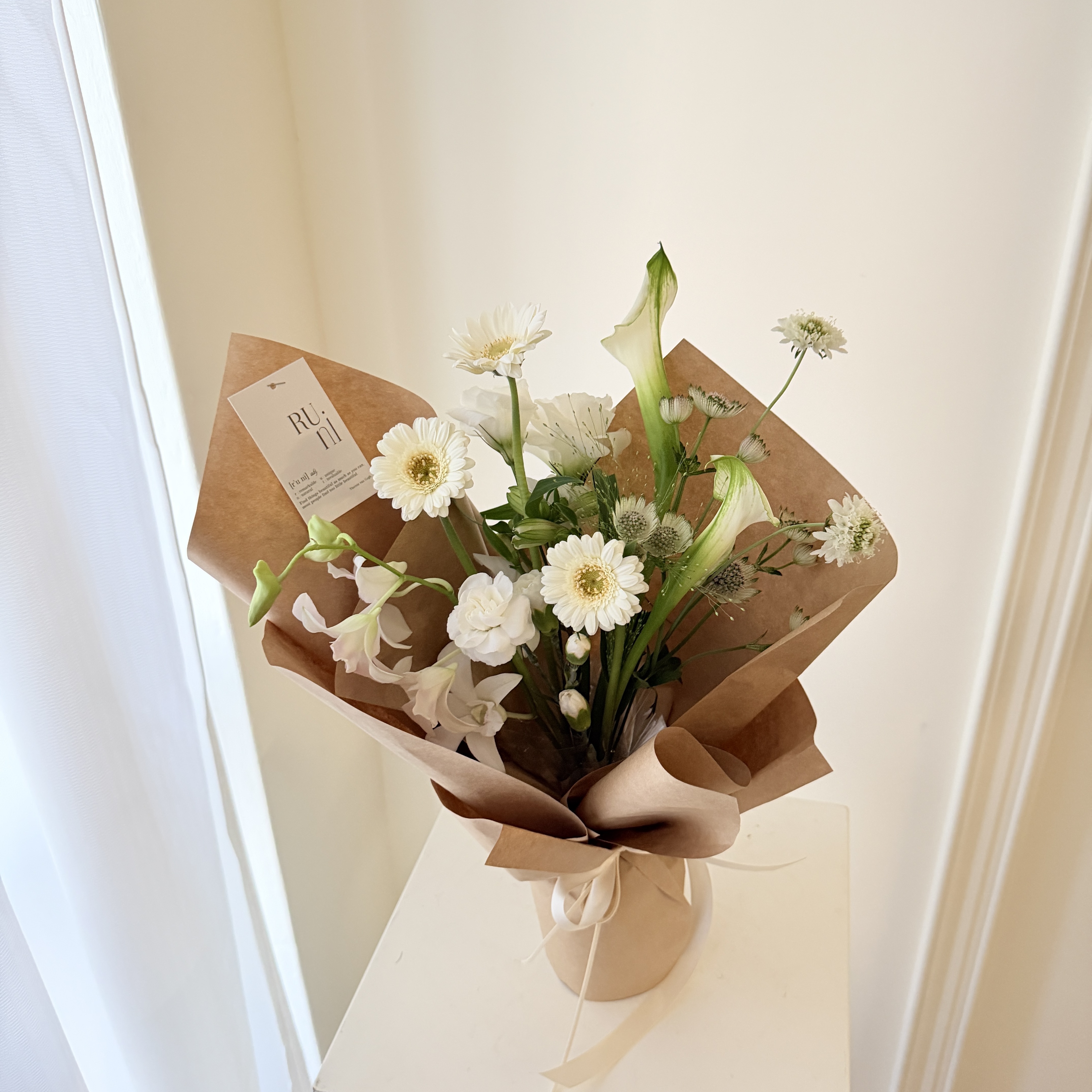 光合觀察-白綠色系綜合空氣感鮮花花束