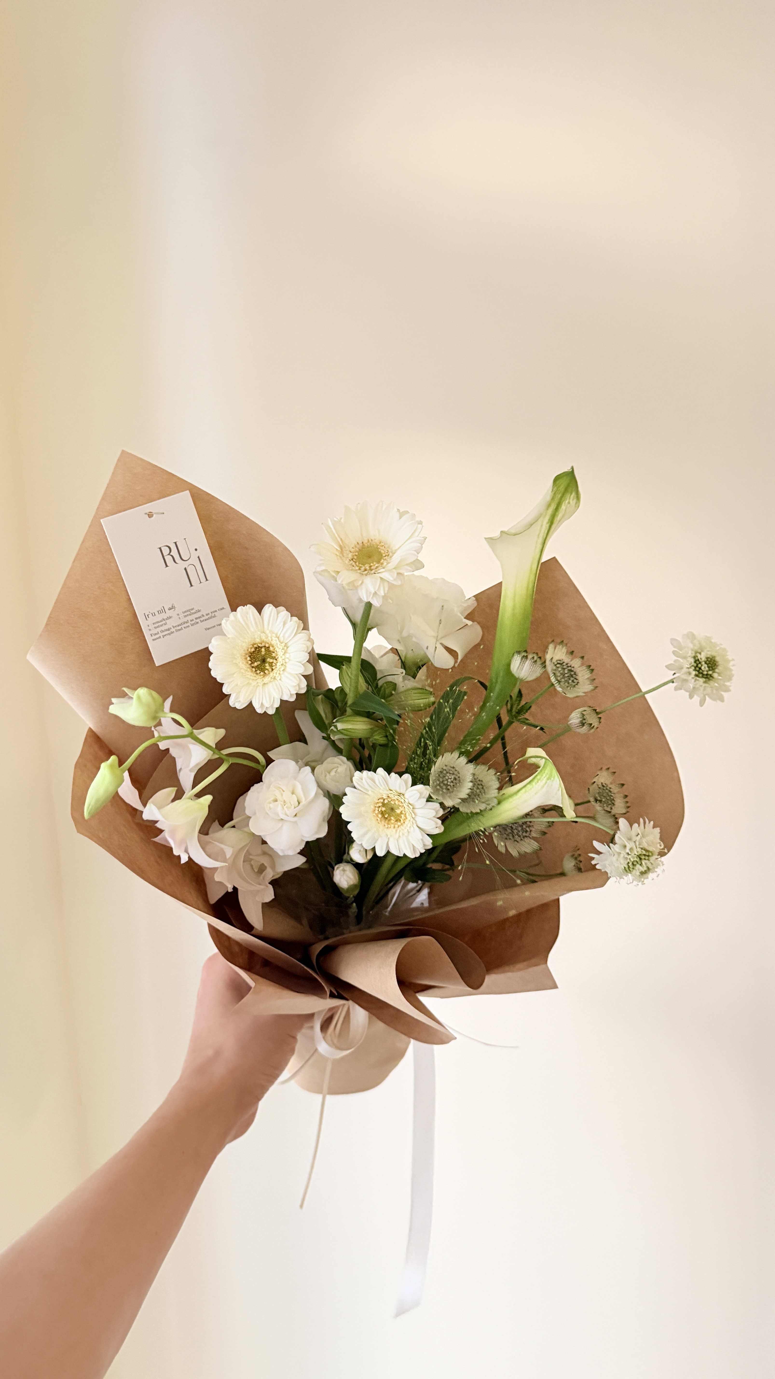 光合觀察-白綠色系綜合空氣感鮮花花束