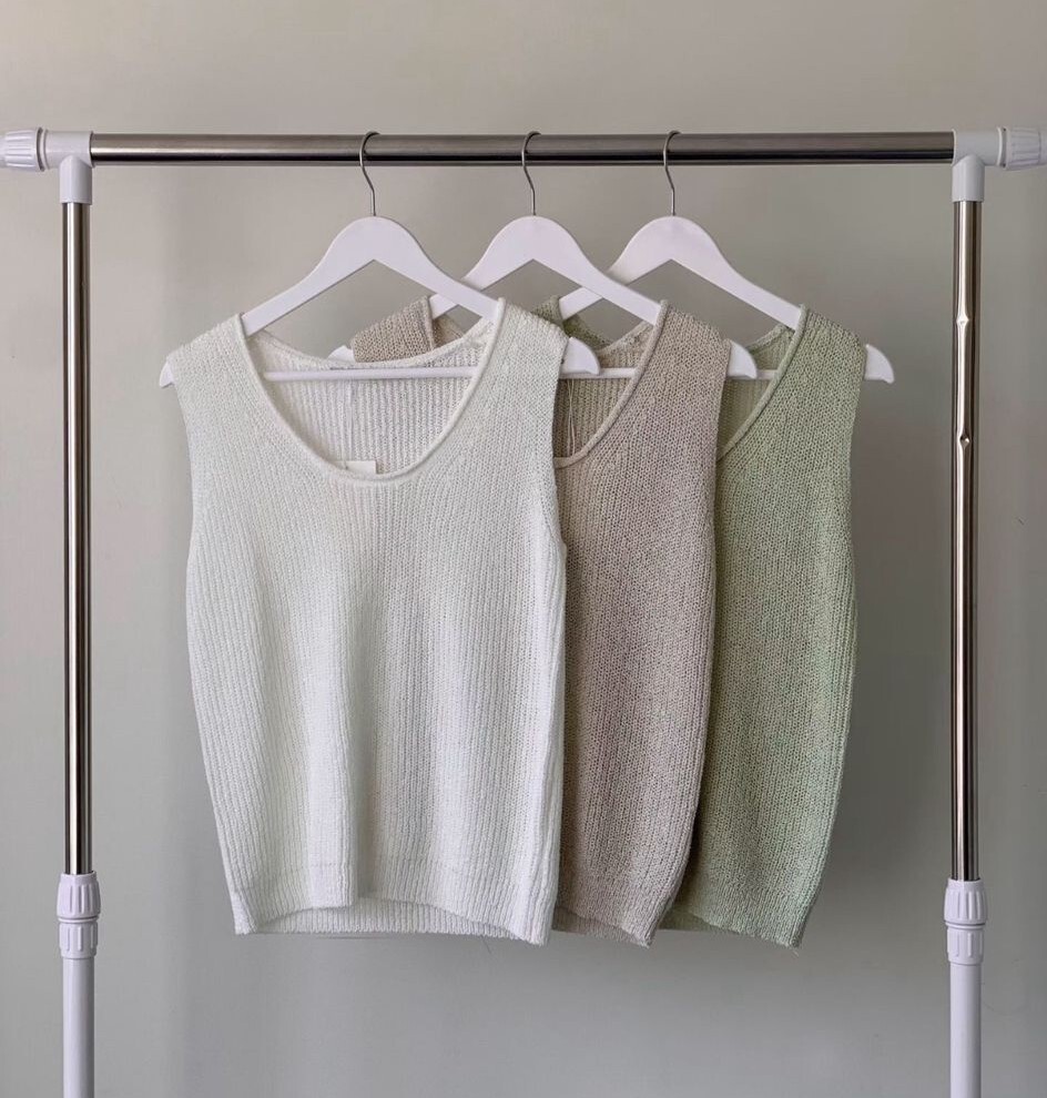 AG06 胸35-58長22 $359 (一口價)