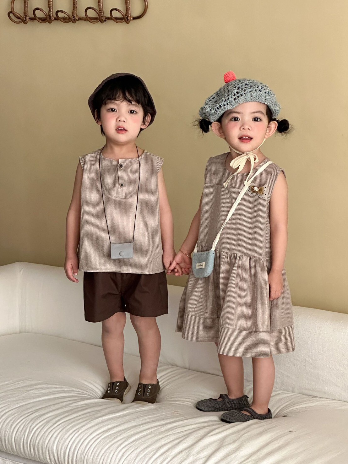 大地色休閒套裝/洋裝 ᝰ ＊無袖上衣 + 短褲/裙子