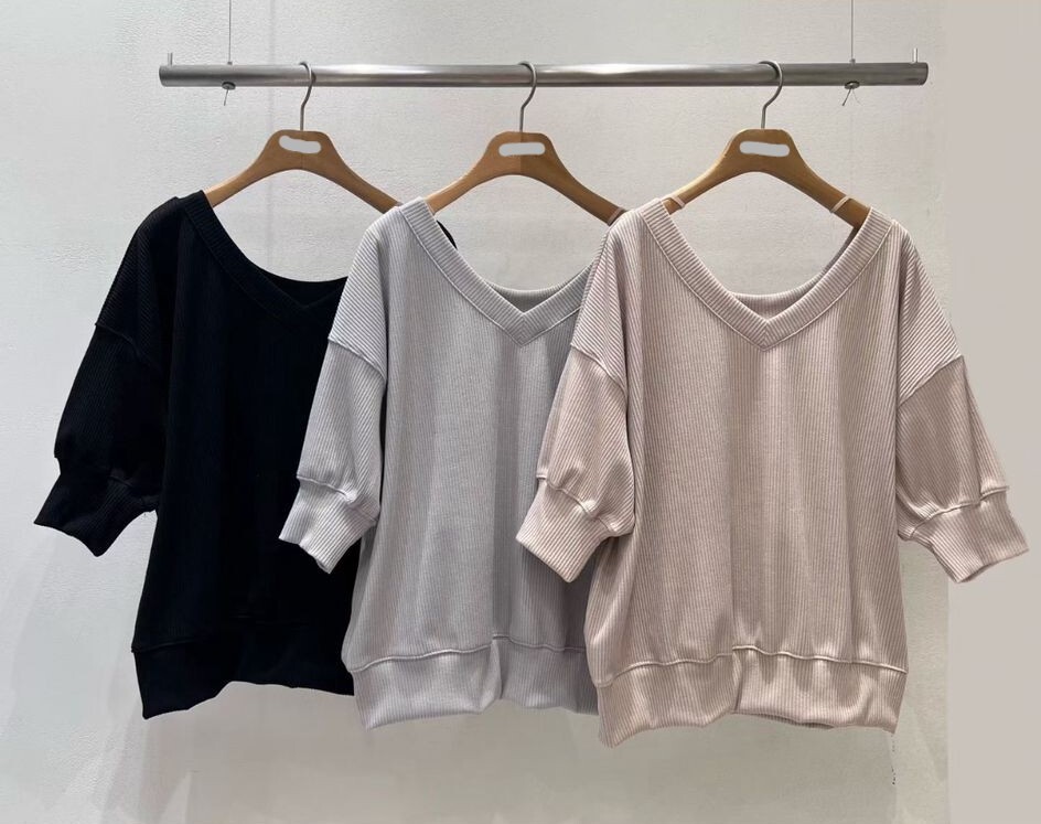 AG12 胸50 長23.5 $369 (一口價)