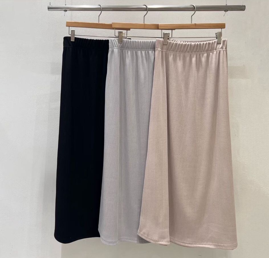 AG13 腰26-45 HIP39-58 長35 $369 (一口價)