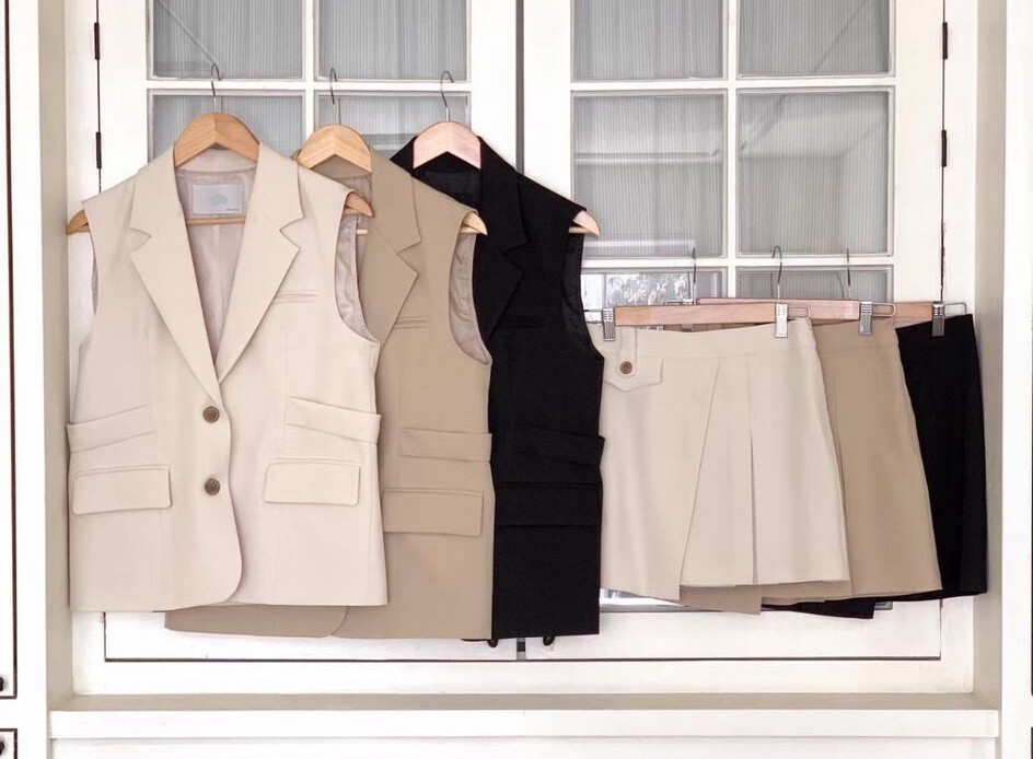 AG16 背心外套: 胸40 長25.5 $669 (一口價)