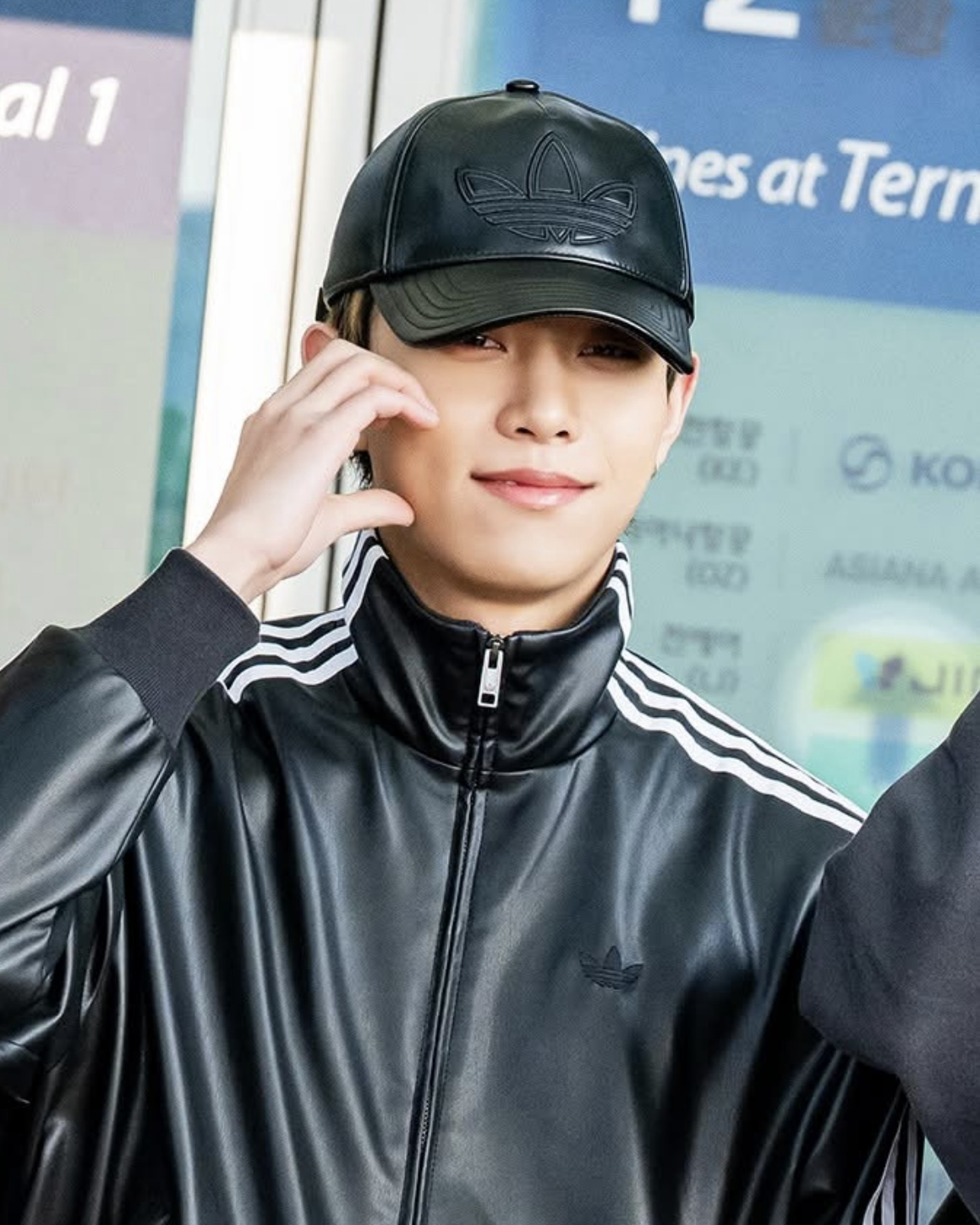 ADIDAS ORIGINALS 全黑 皮革 老帽 棒球帽 LNGSHOT Ryul 金律 同款 三葉草