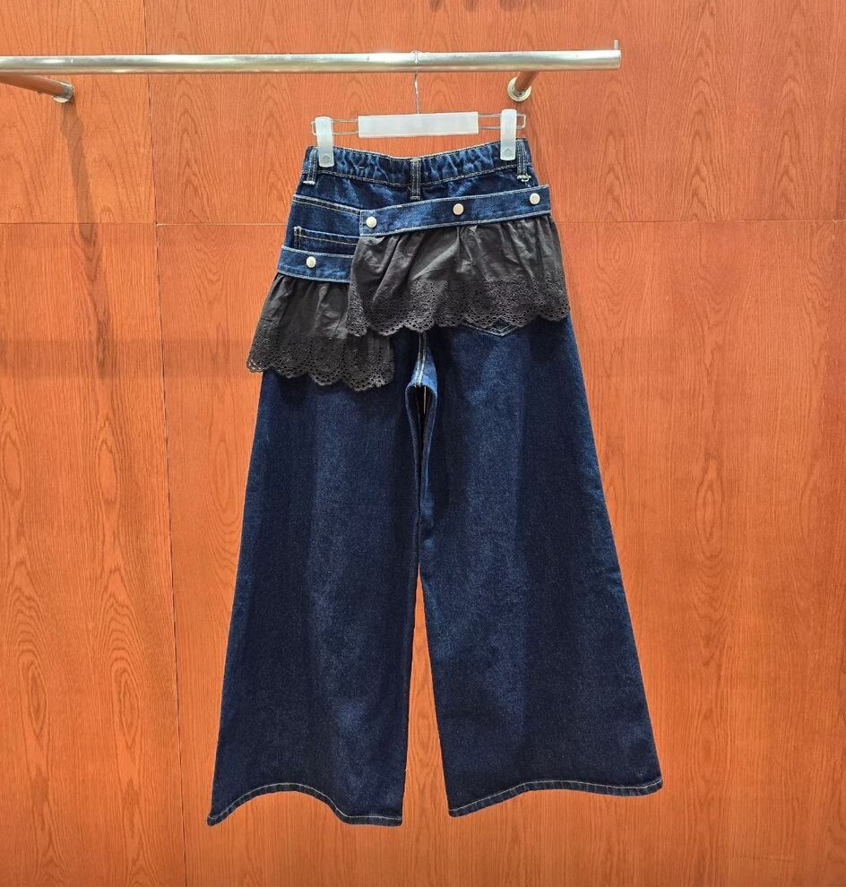 IL03 S:腰 25-28 HIP 38長39 / M:腰 26-29HIP 39長 40/ L:腰 27-30HIP 40長41 $439 (一口價)