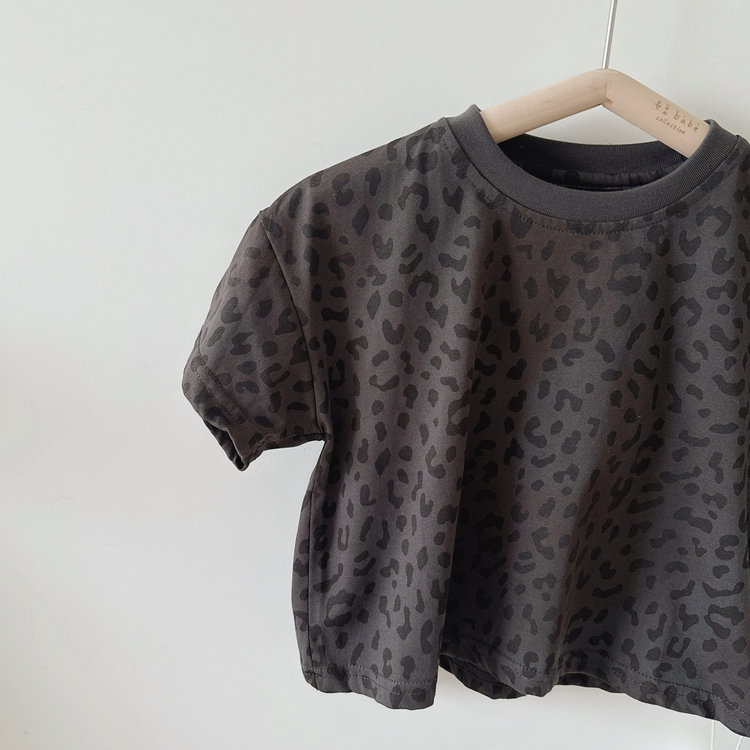 帥氣豹紋短袖上衣