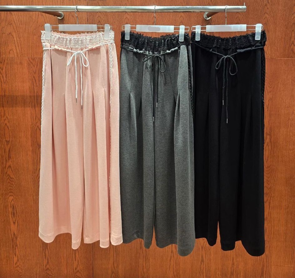 IL13  腰 25-38 HIP 48-62 長38 $419 (一口價)