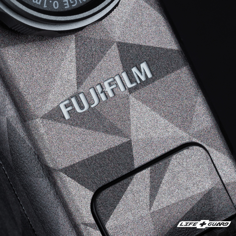 LIFE+GUARD 相機貼膜安裝特寫，適用 FUJIFILM instax mini Evo Cinema，稜鏡鈦PMTI