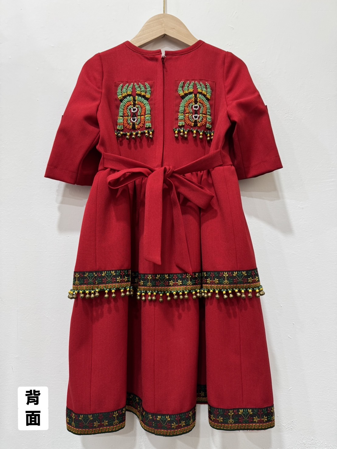 No.1女童珠繡圖騰洋裝