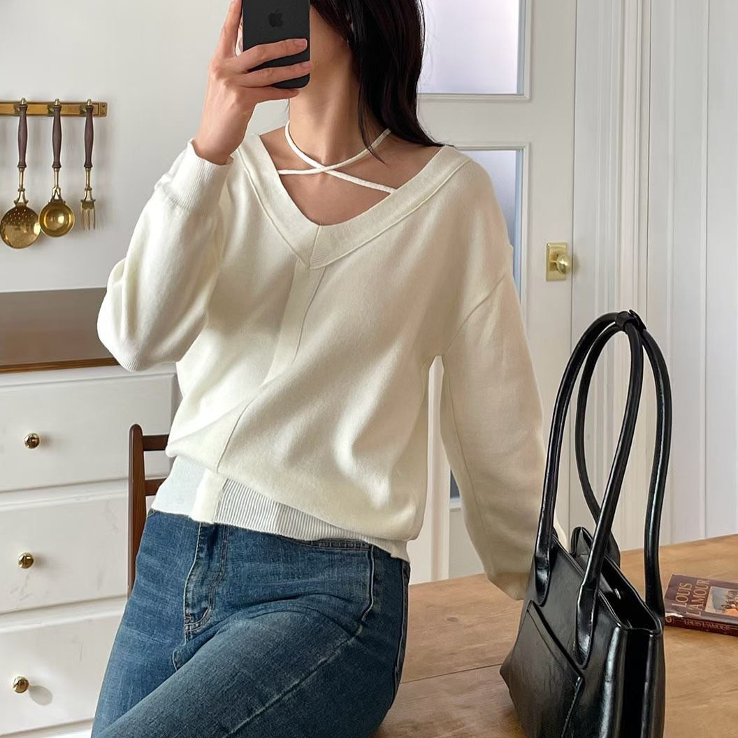 繞脖綁帶造型V領衛衣大學TEE / 4色