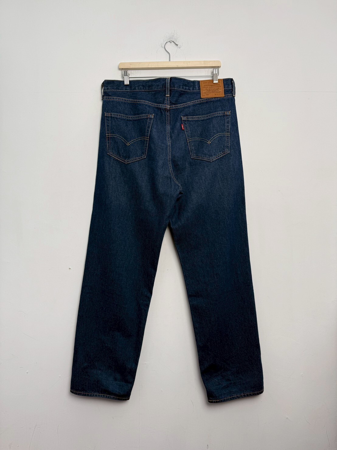 LEVI'S 568 loose straight jeans in dark wash SIZE W34