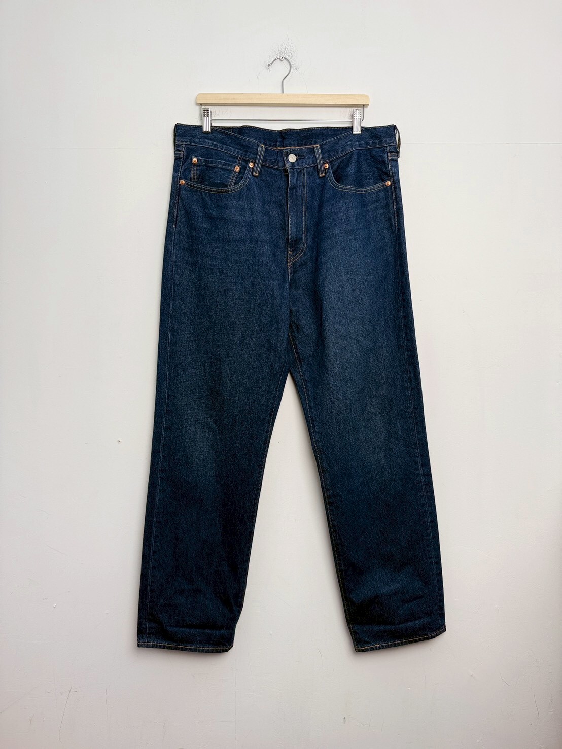 LEVI'S 568 loose straight jeans in dark wash SIZE W34