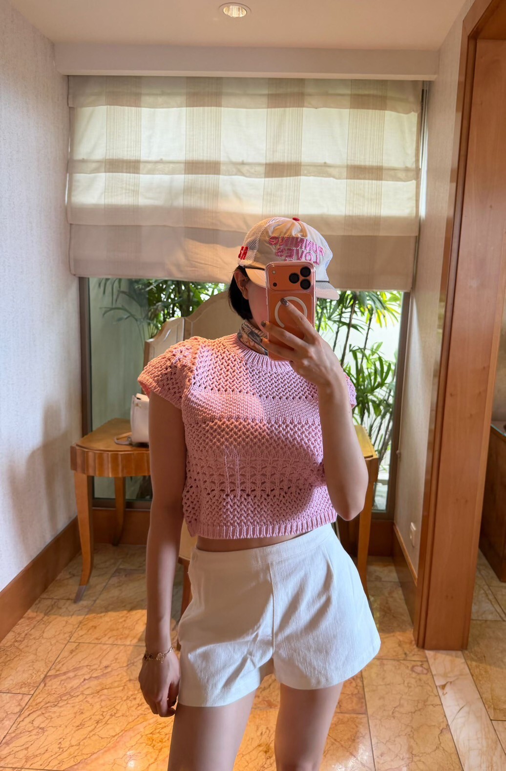 鏤空針織拼接感圓領短袖短版上衣 / 5色